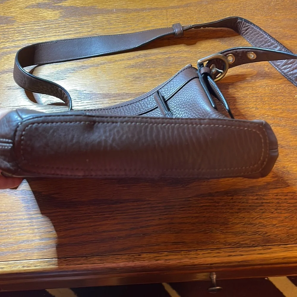 Coach brown leather crossbody - Picture 7 of 10